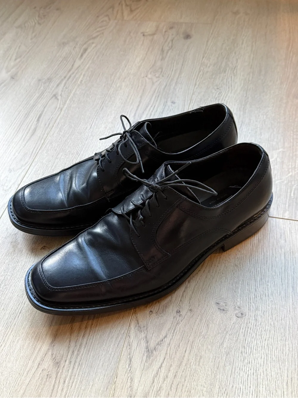 To Boot New York Adam Derrick leather apron toe derby shoes size 9